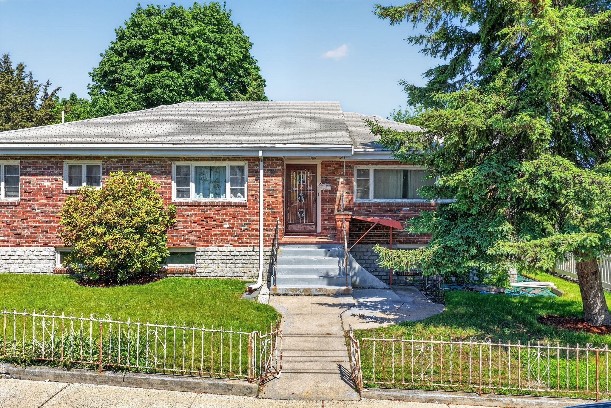 14 Coolidge Street, Everett, MA 02149 — photo 2