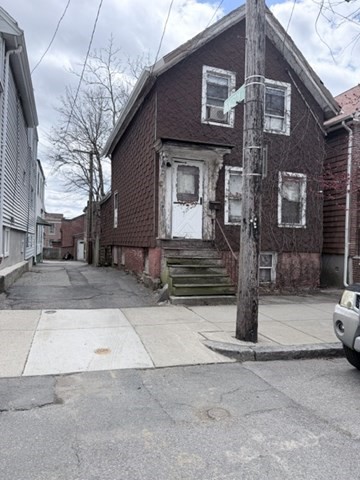 233 Princeton Street — photo