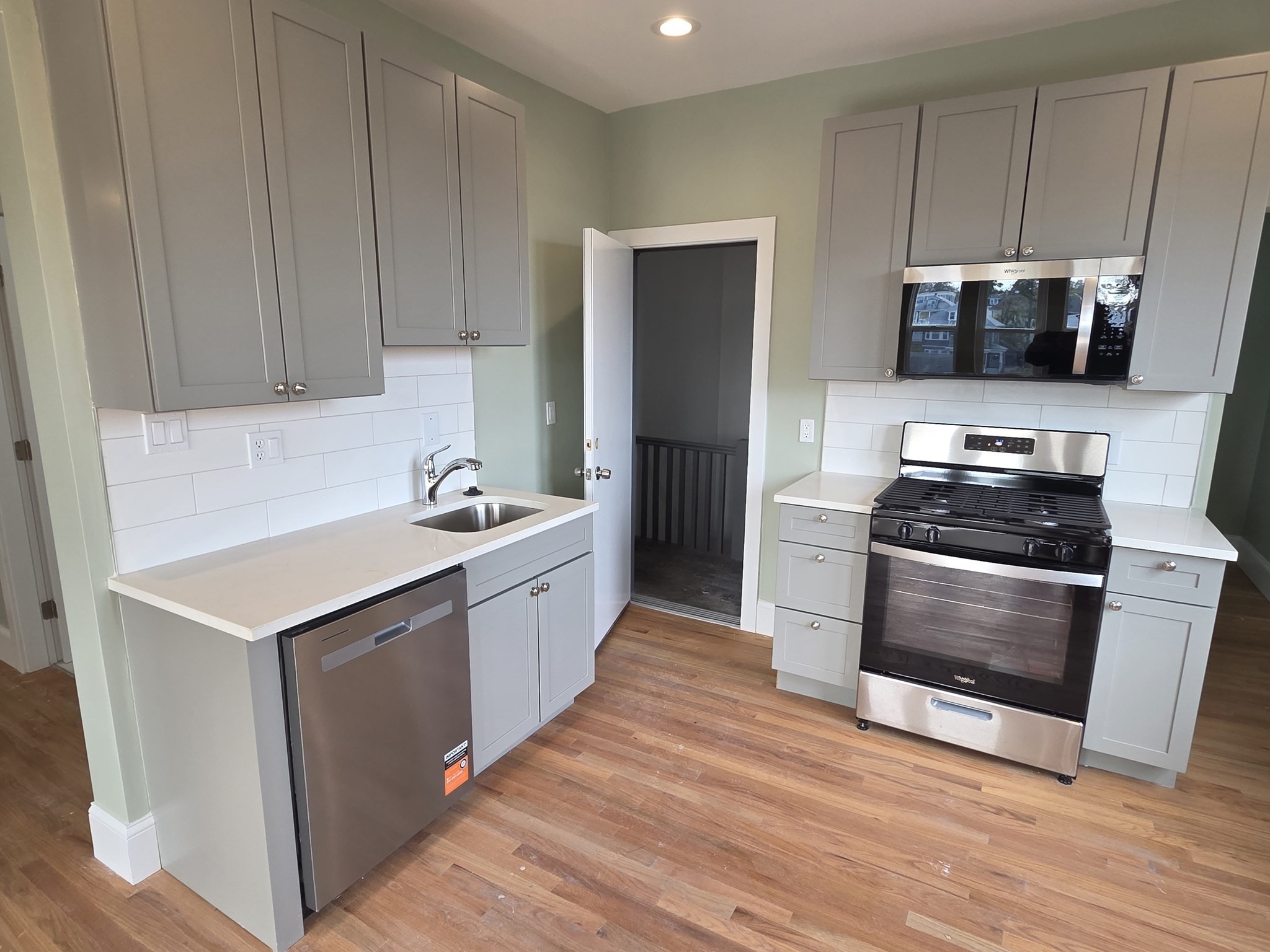 89 Mora St. #3 — photo