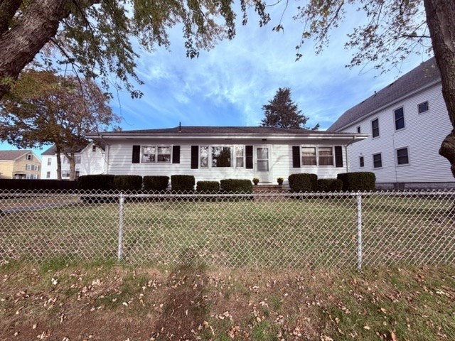 112 Fisher St — photo