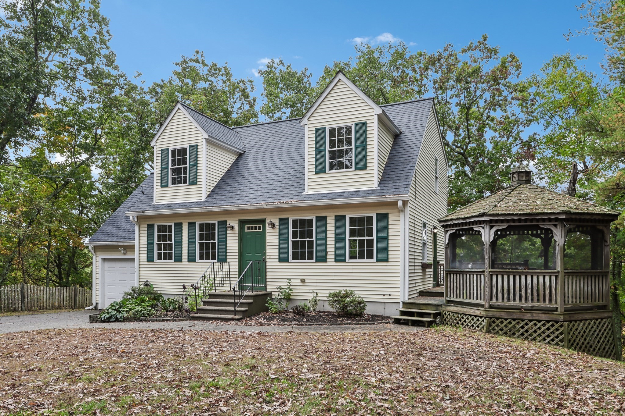 34 Cork Cir — photo