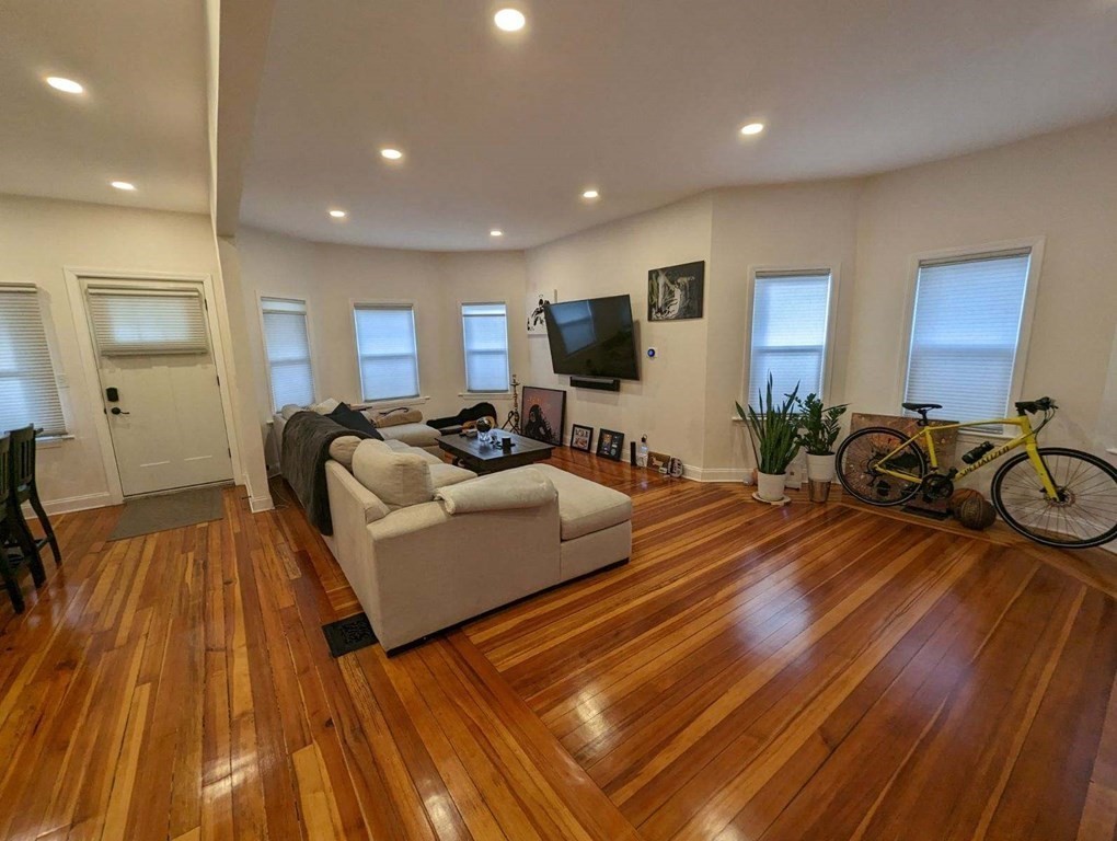 57 Kenmere Rd #57 — photo