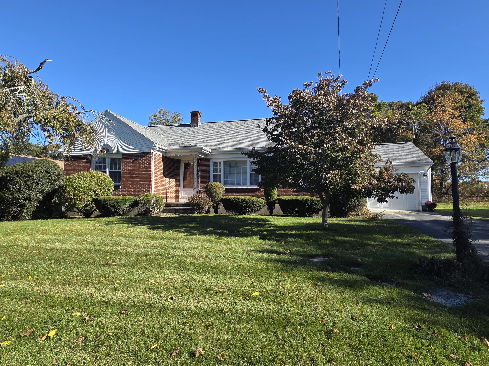 40 Brodeur Ave — photo