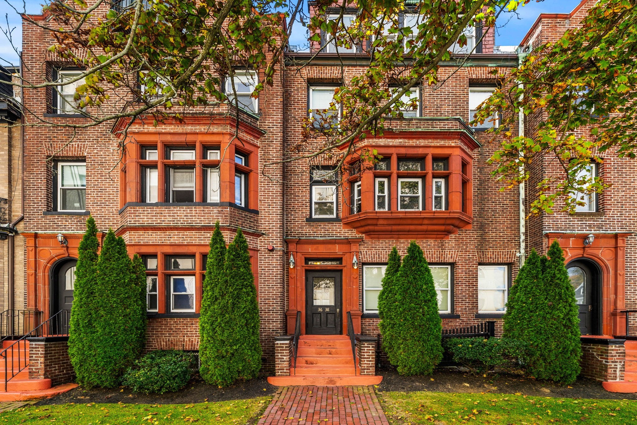 38 Elm St #4 — photo
