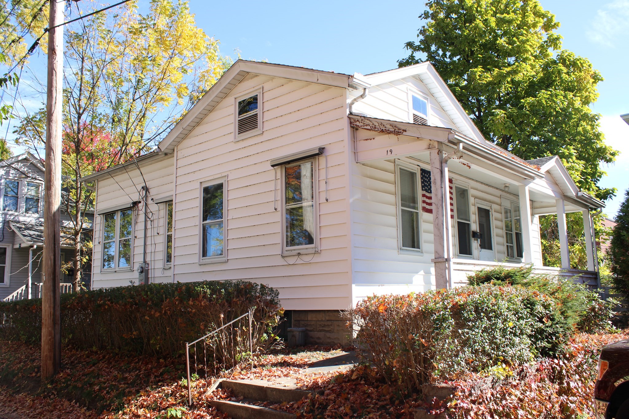 19 Walnut Ave — photo