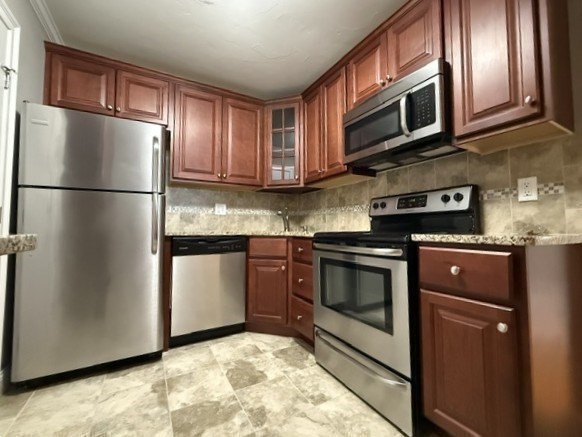 47 Alvarado Avenue #3B — photo