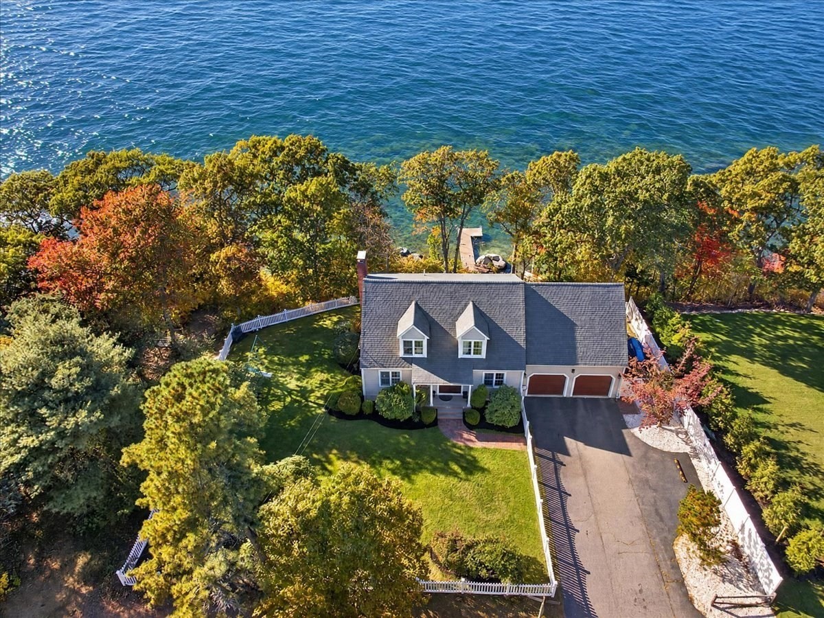 211 Herring Pond Rd — photo