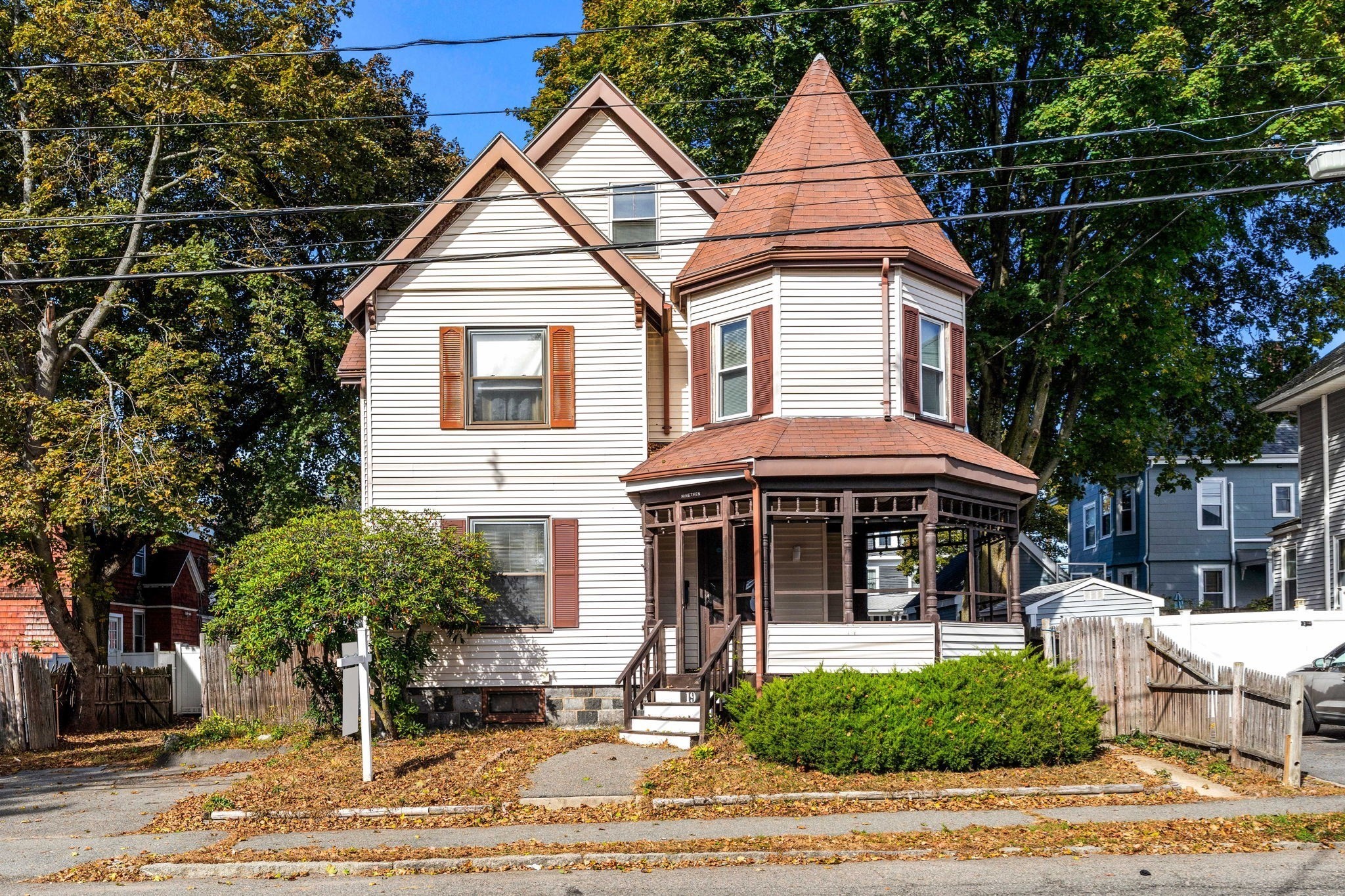 19 W Water St — photo