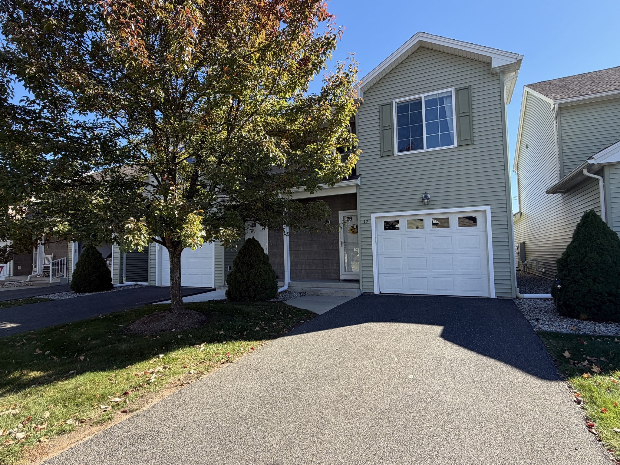 353 Fuller St #17 — photo
