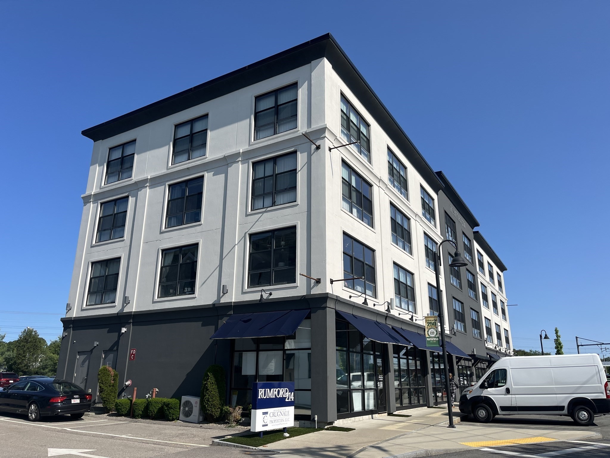 214 Rumford Avenue #407 — photo