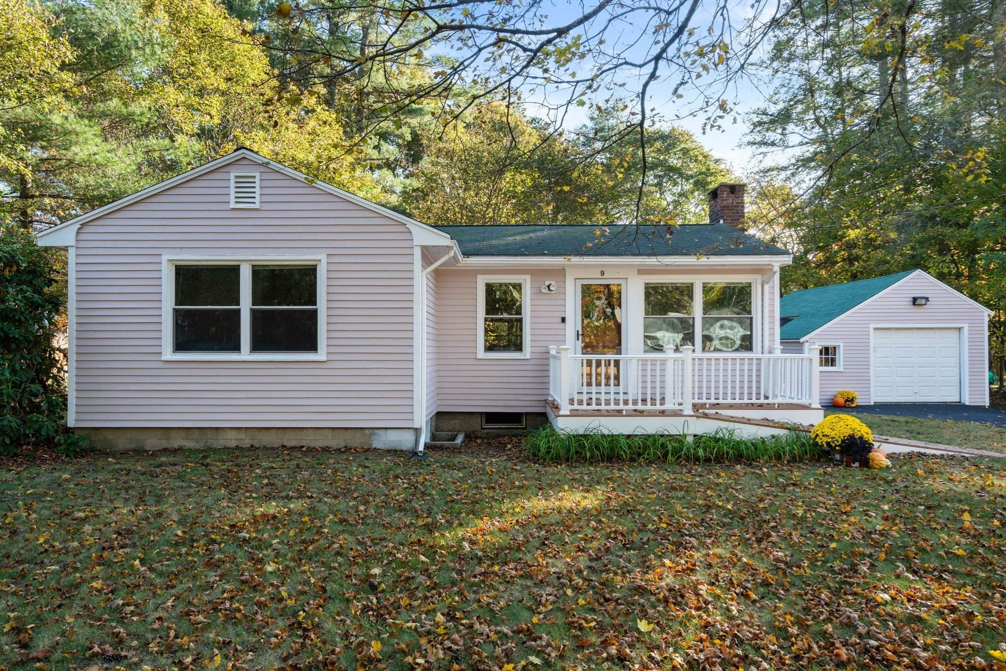 9 Howell Rd — photo