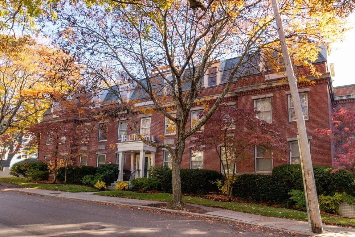 216 Summit Ave #102 Unit B-102 — photo