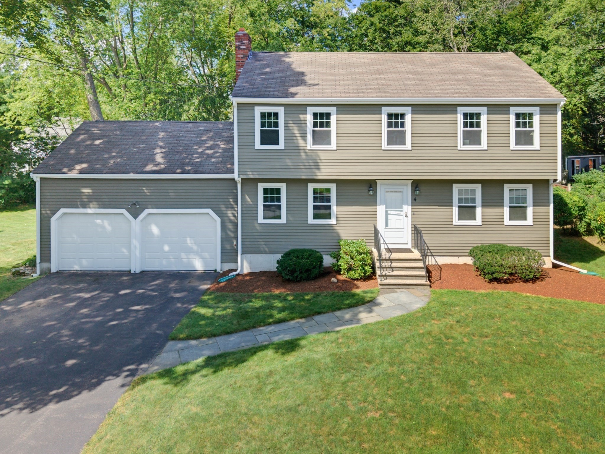 4 Lewis Drive — photo