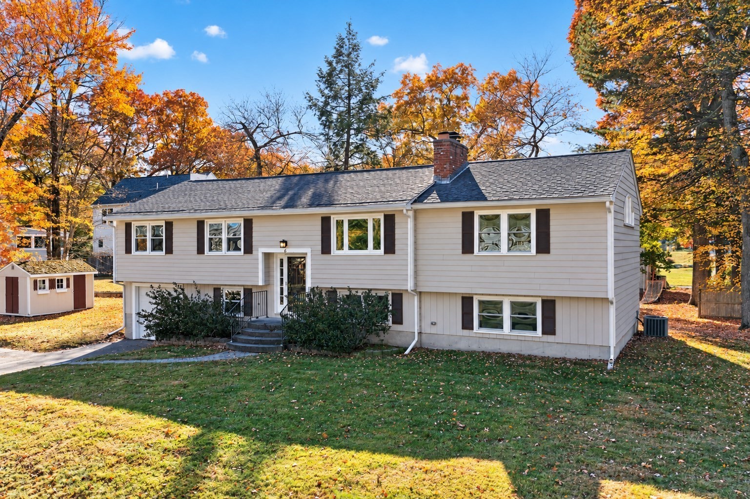 6 Brant Lane — photo