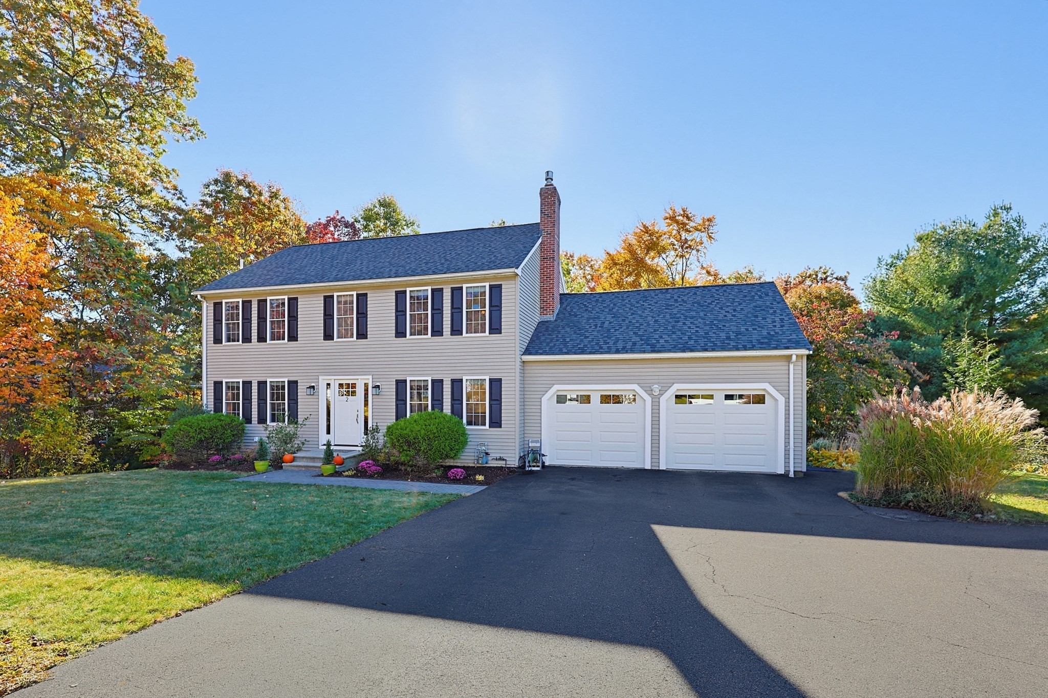 2 Wisteria Dr. — photo