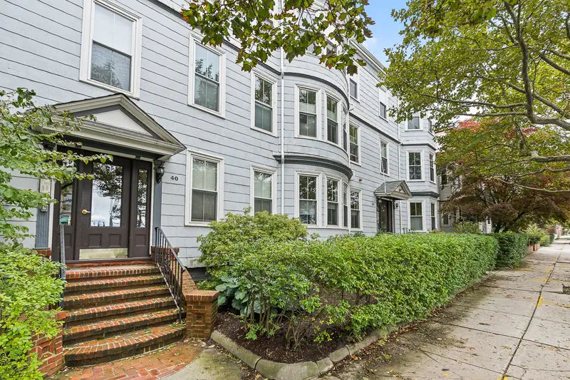 40 - 42 Highland Ave Unit 8 — photo