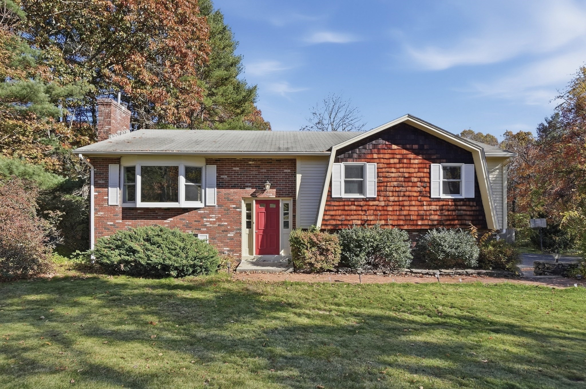 27 Hillside Drive — photo
