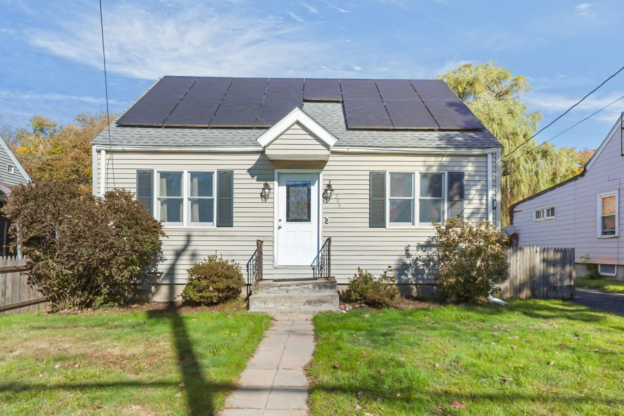 264 Taunton Ave — photo