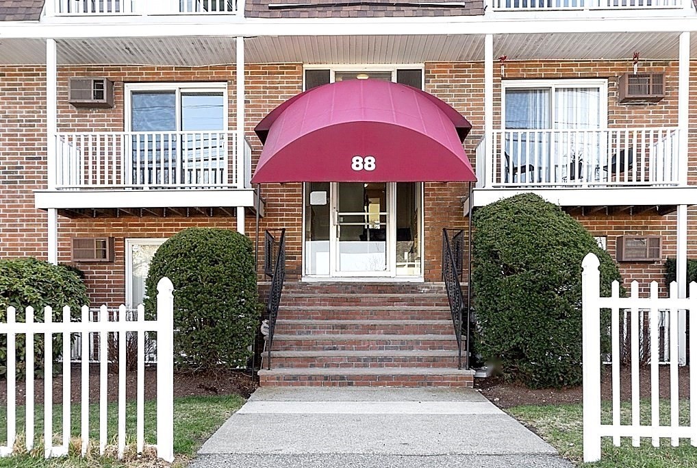 88 Beacon St #11 — photo