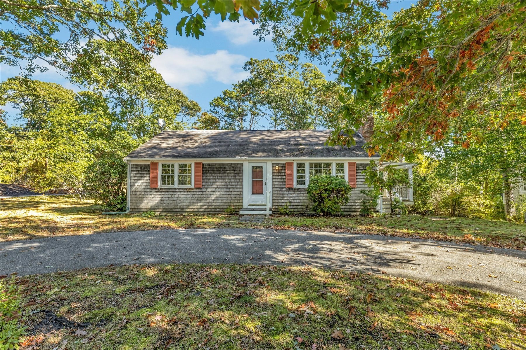 31 Surrey Lane — photo