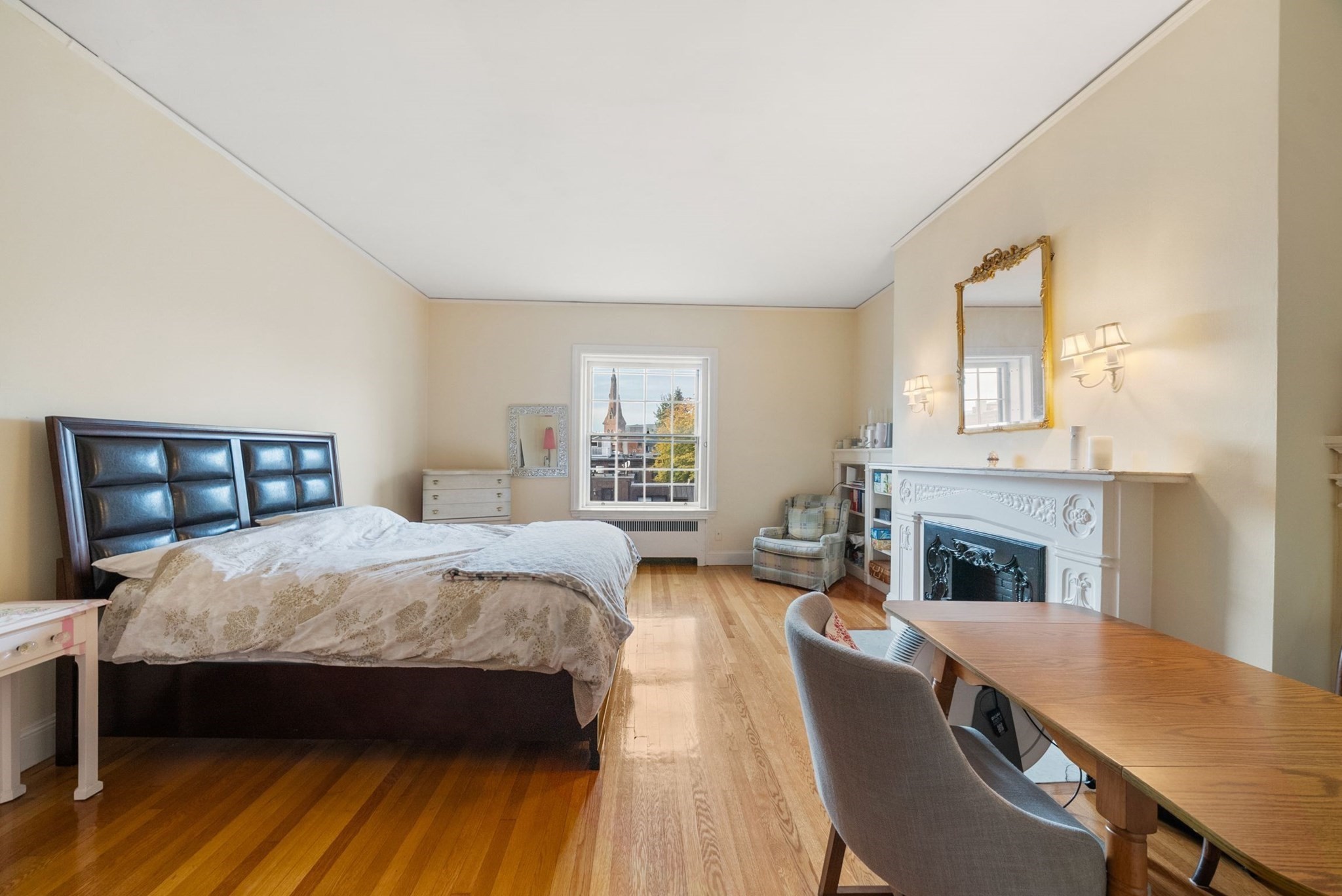 80 Beacon St #42 — photo