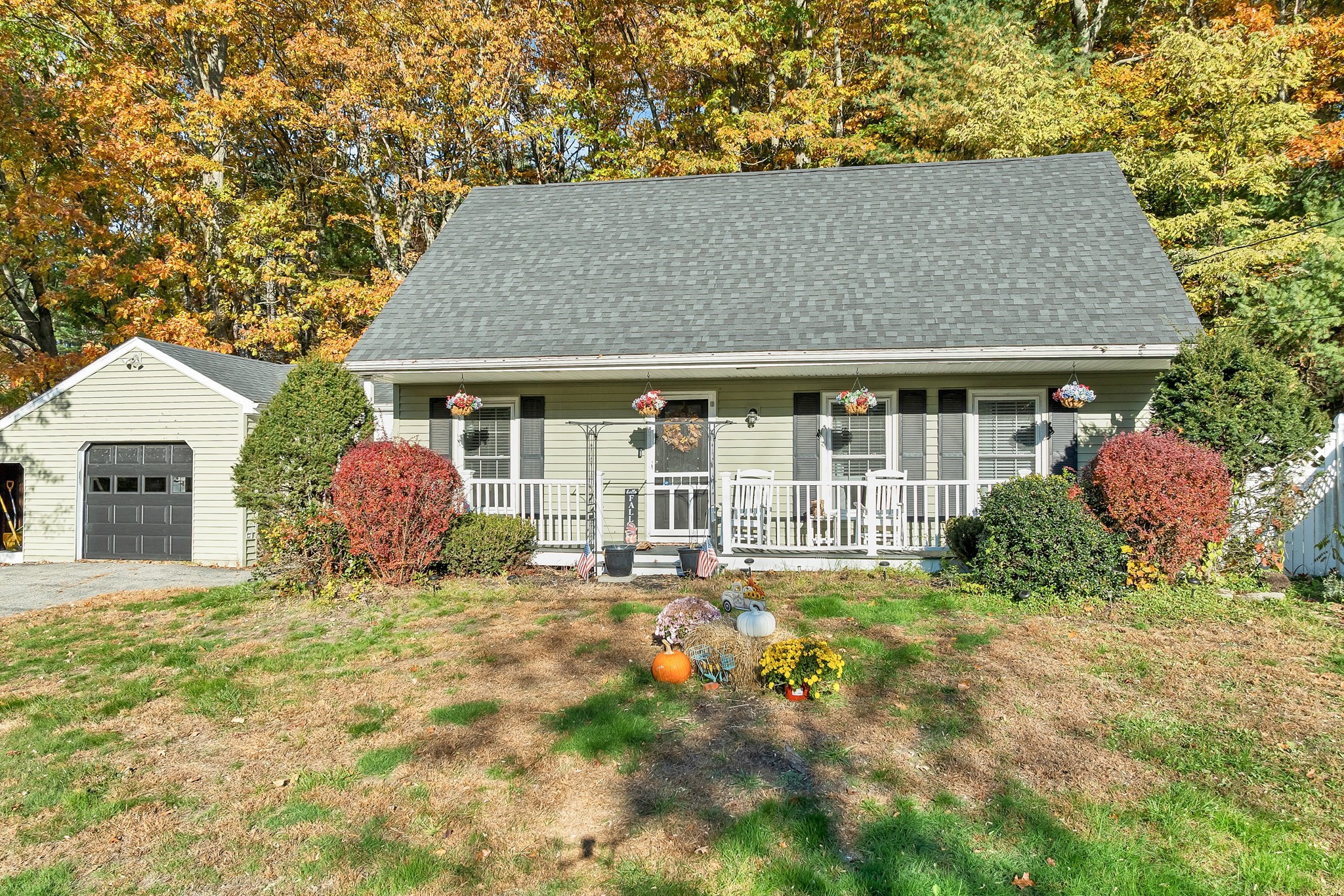 22 Lucas Dr — photo