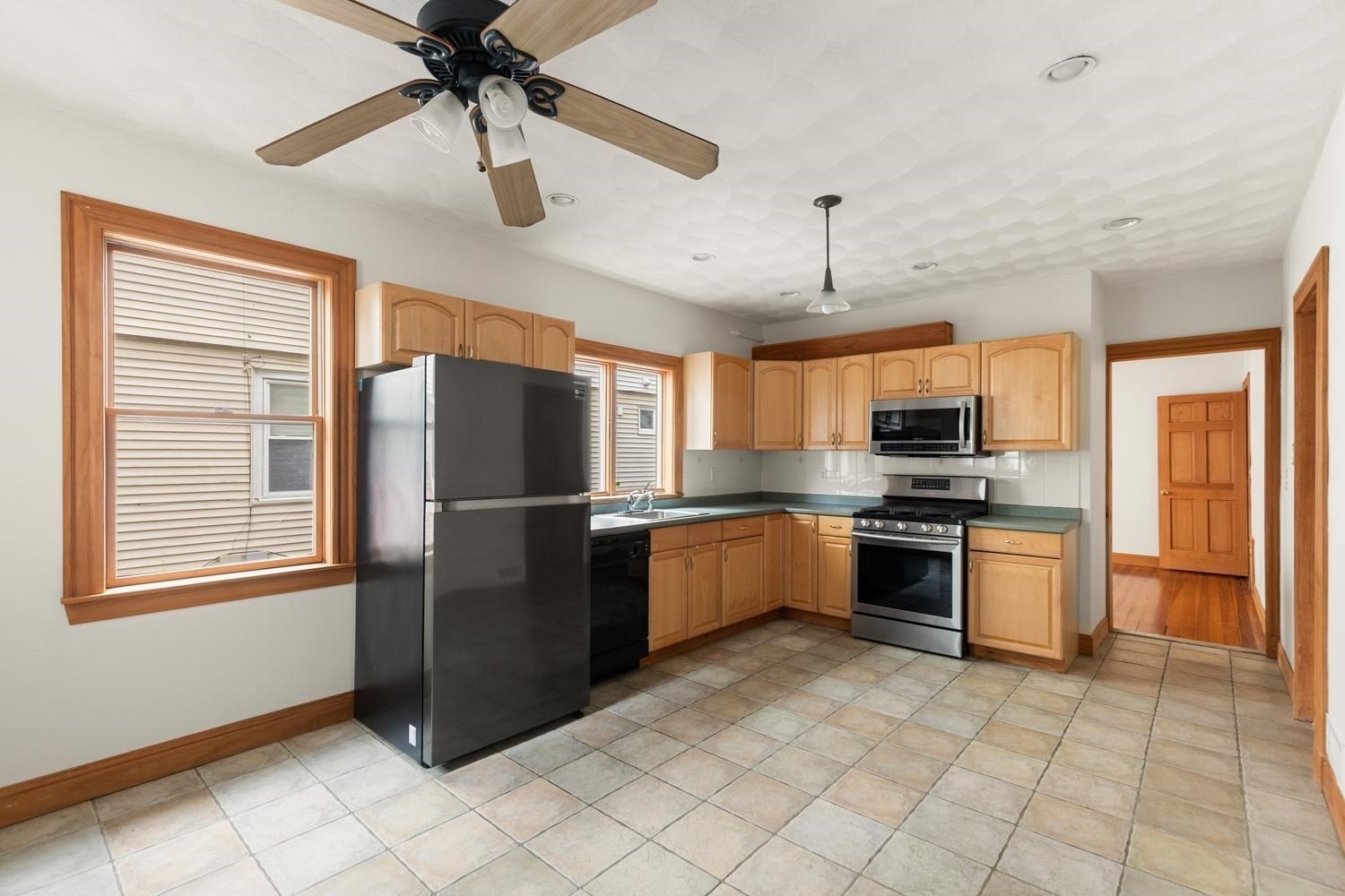 41 Montfern Ave #1 — photo