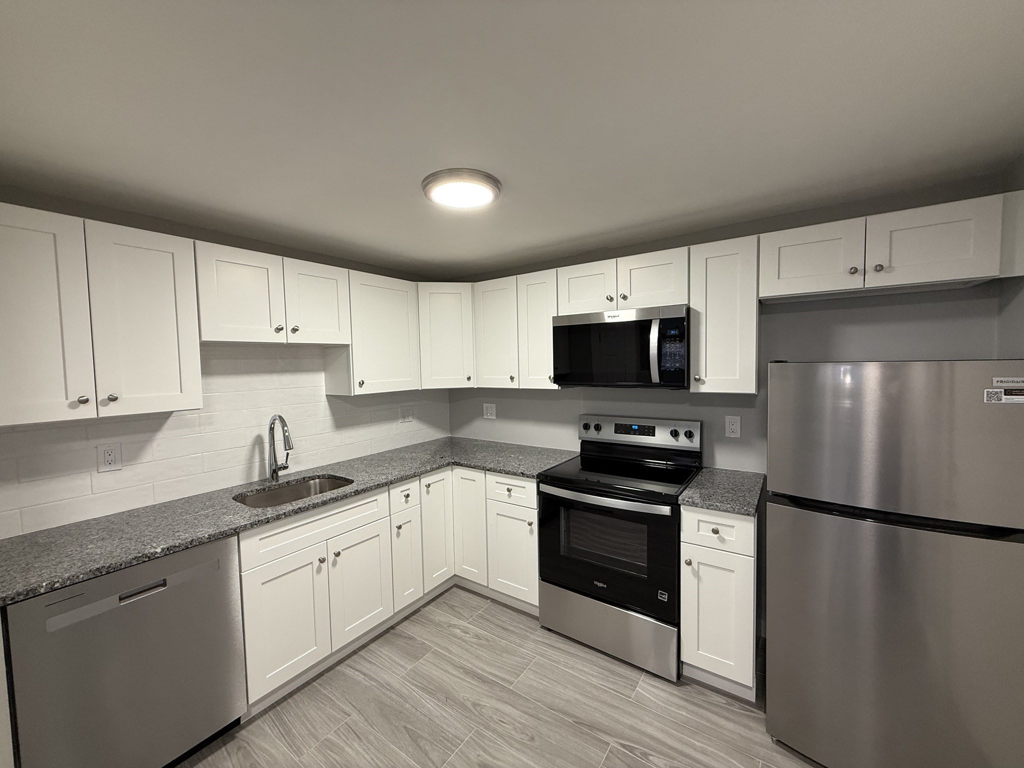 4 Oakcrest Rd. #4 — photo