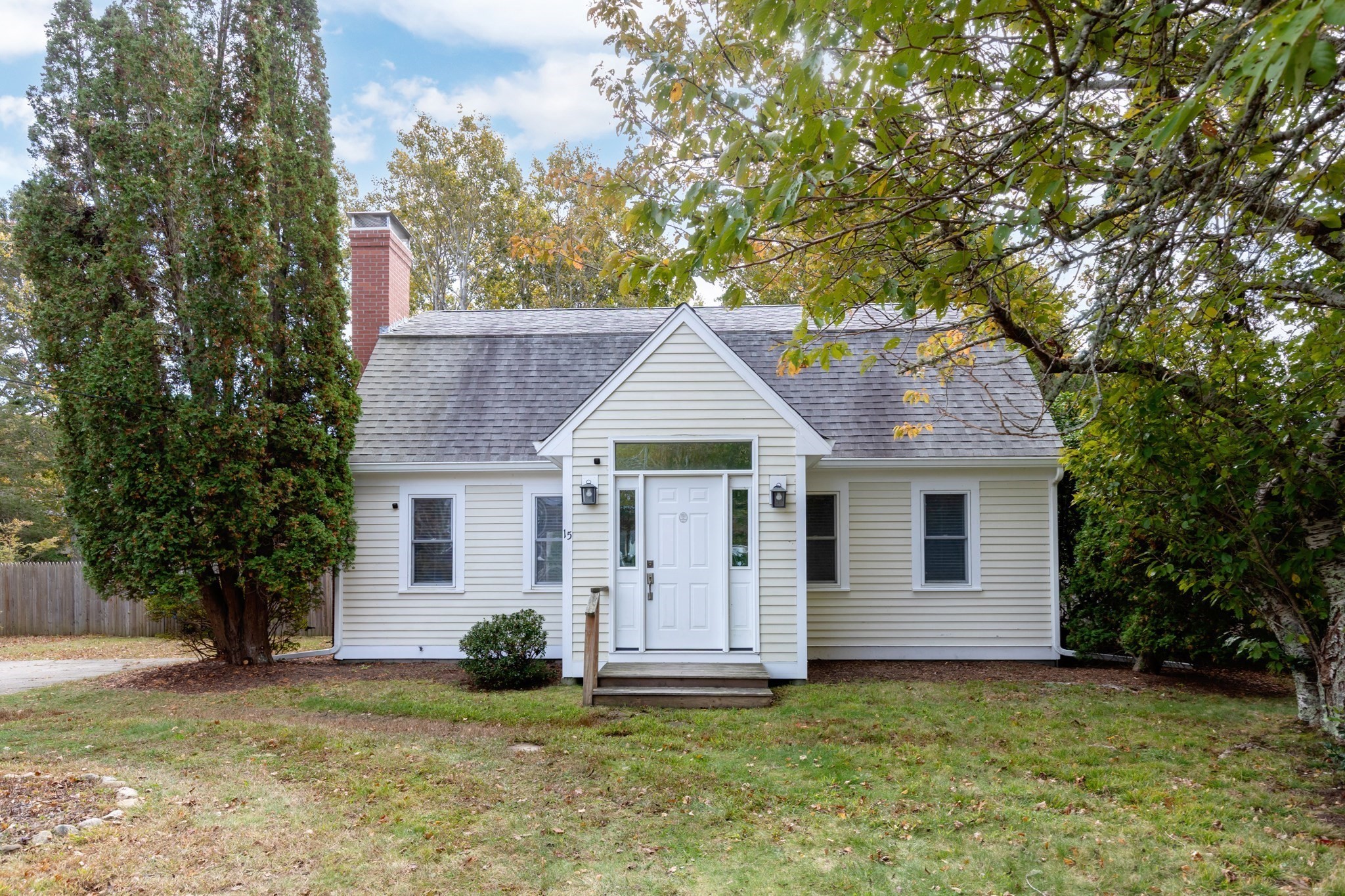 15 Bacon Farm Rd — photo