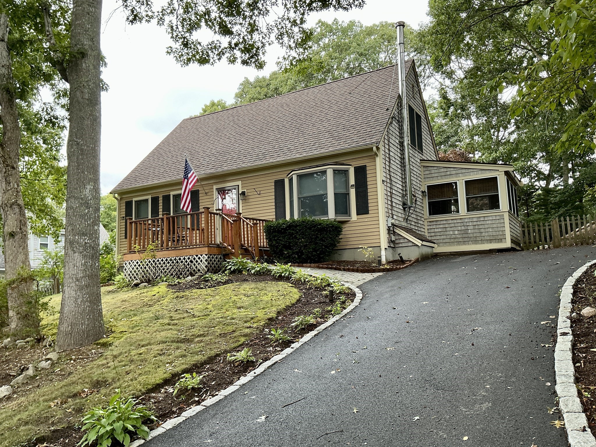 17 Mohawk Rd — photo