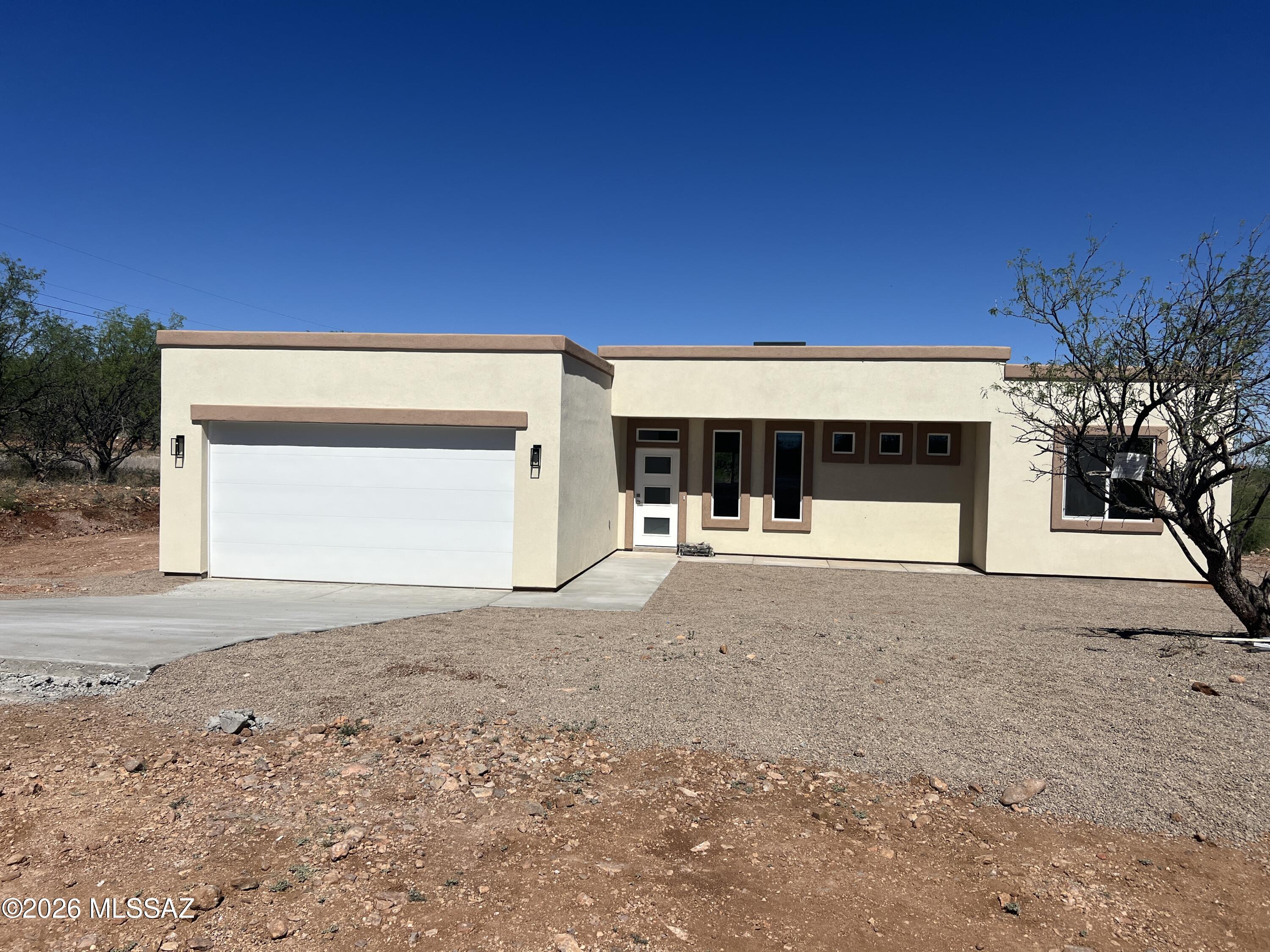 1501 Circulo Sombrero — photo