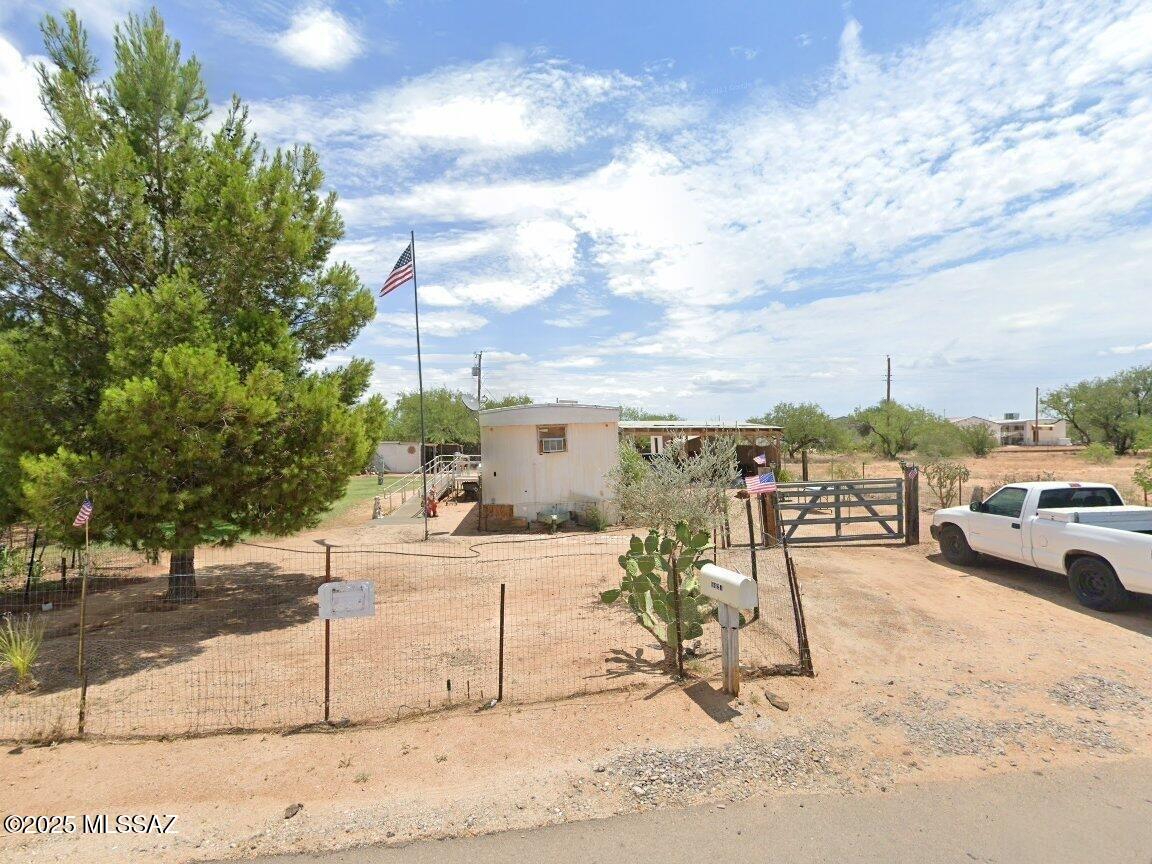 9421 Carol Drive — photo