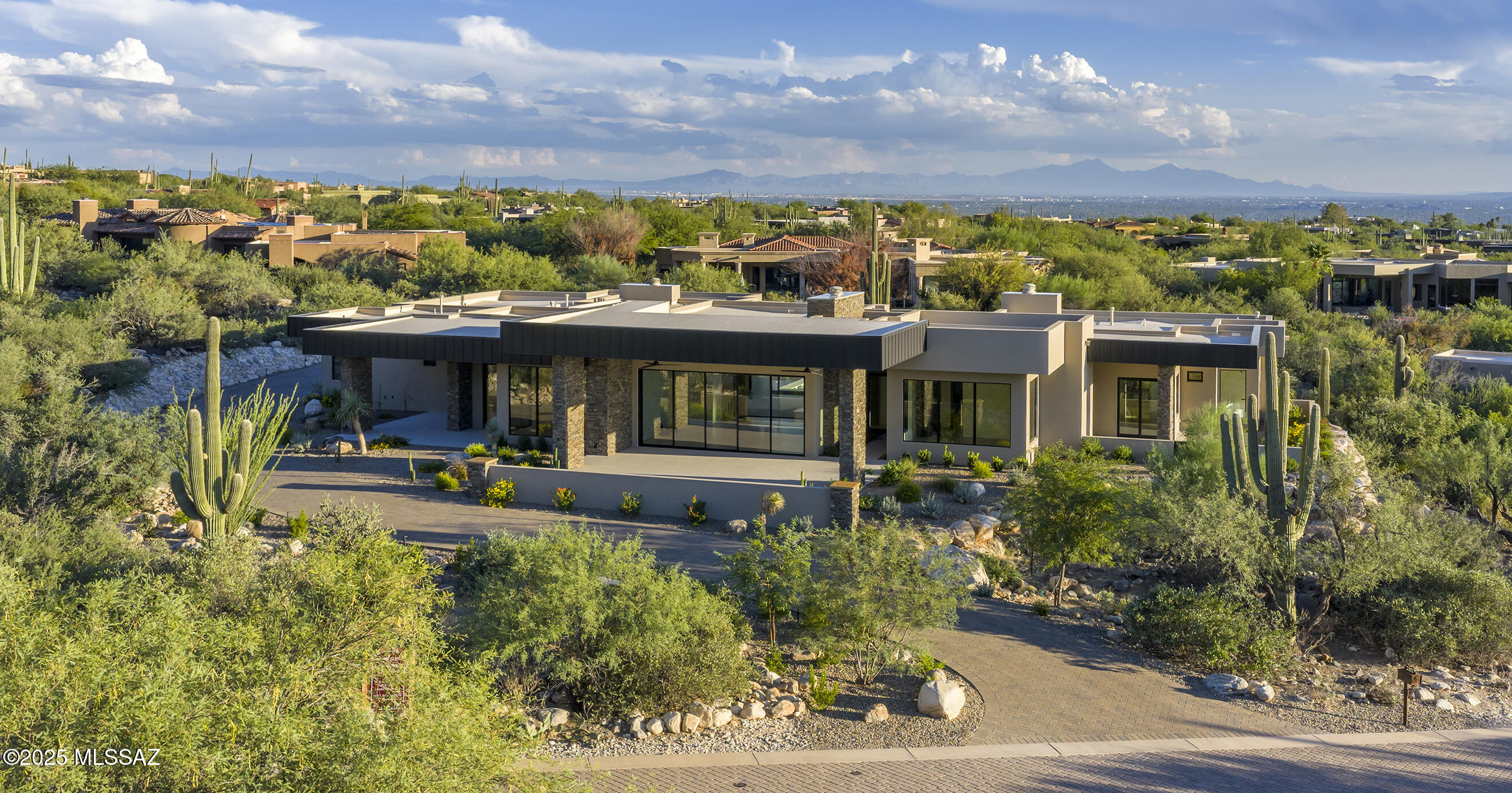 2155 E Desert Garden Drive — photo