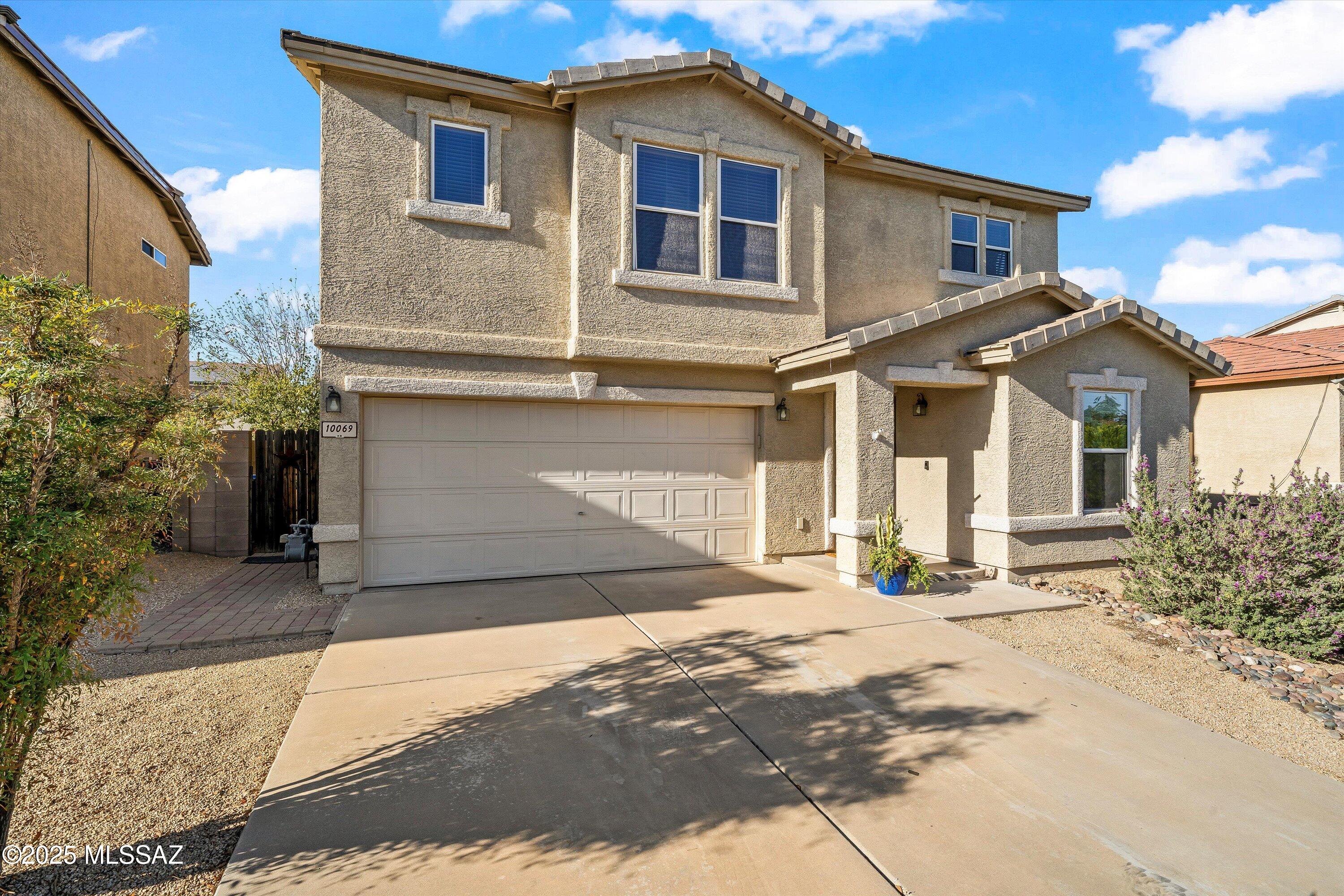 10069 N Blue Crossing Way — photo