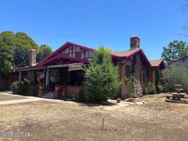 570 N Morley Avenue — photo