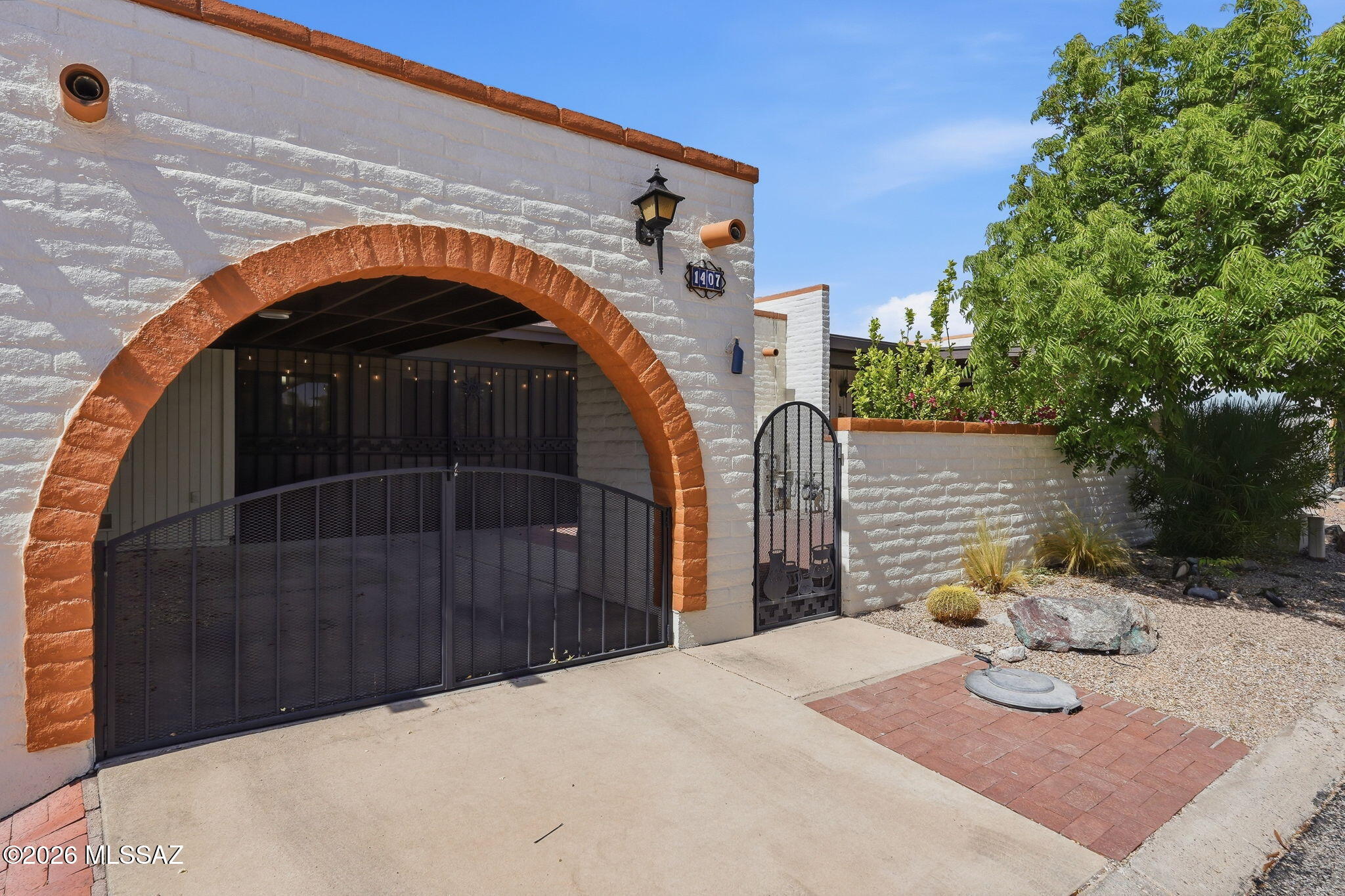 1407 Placita Apache — photo