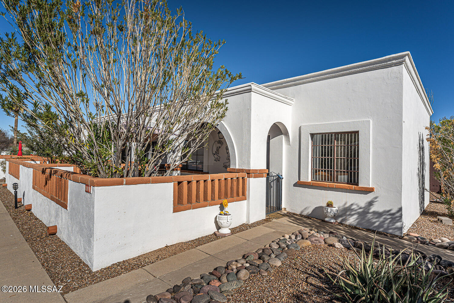 189 S Paseo Pena D — photo