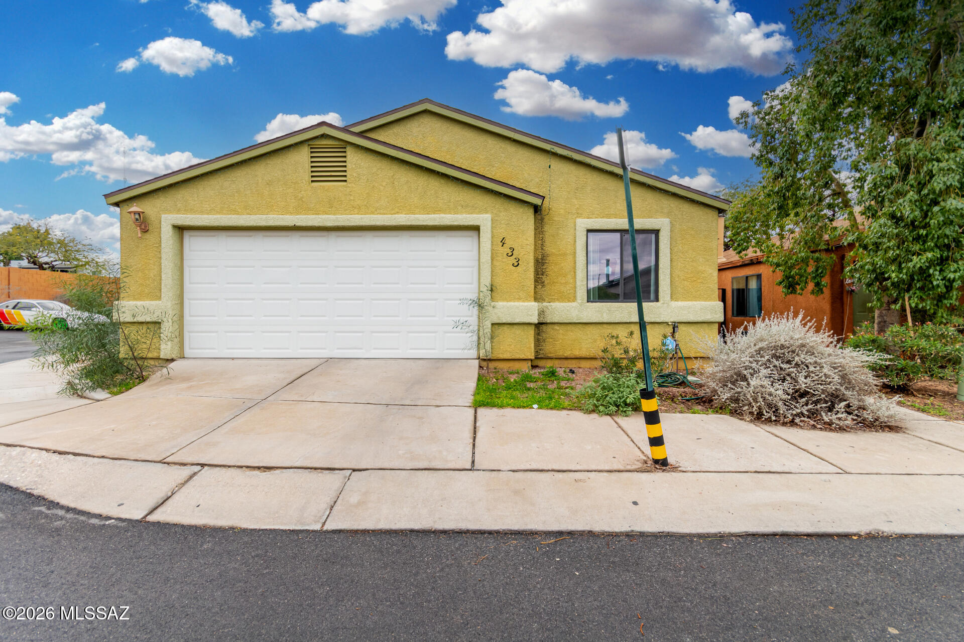 433 E Geronimo Bluff Loop — photo