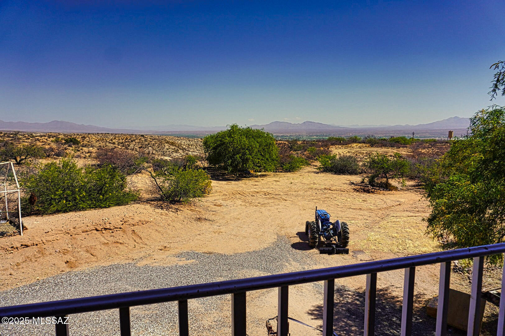 852 W Jennella Drive — photo