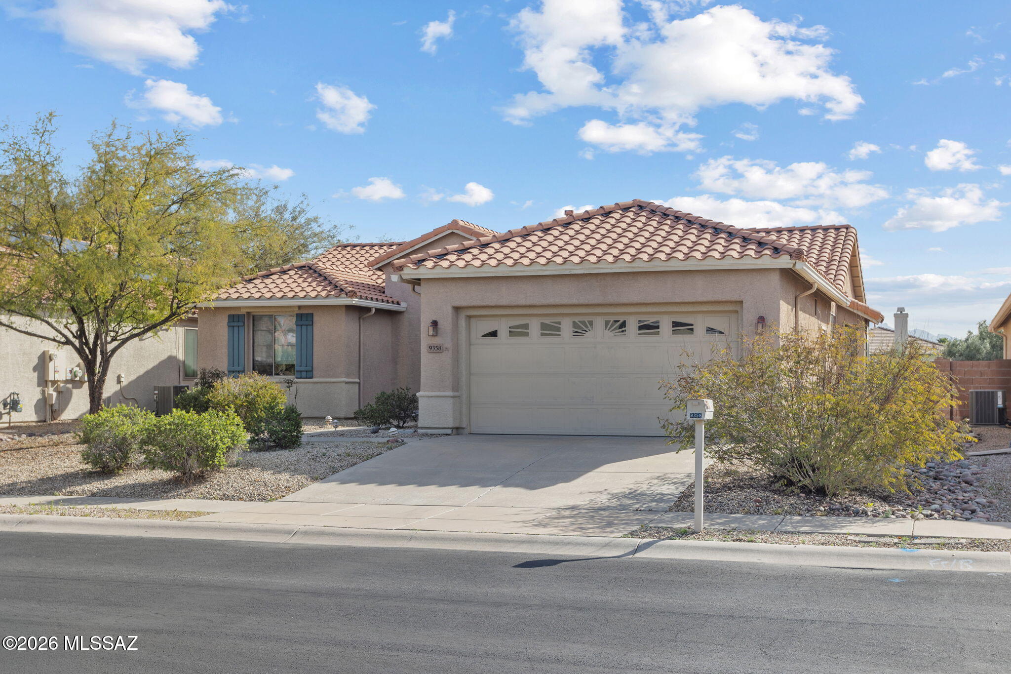 9358 N Desert Mist Lane — photo