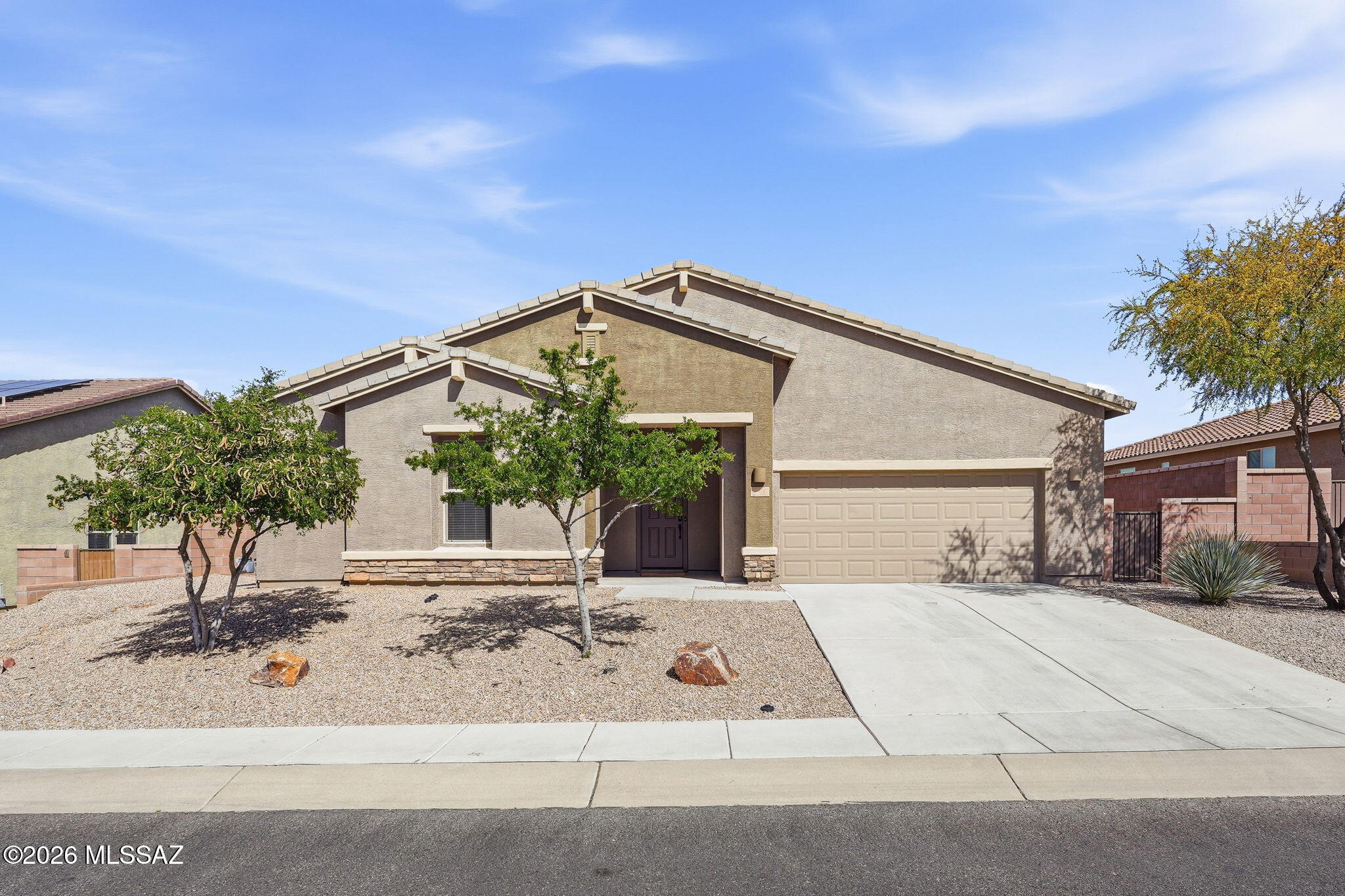 1451 E Stronghold Canyon Lane — photo