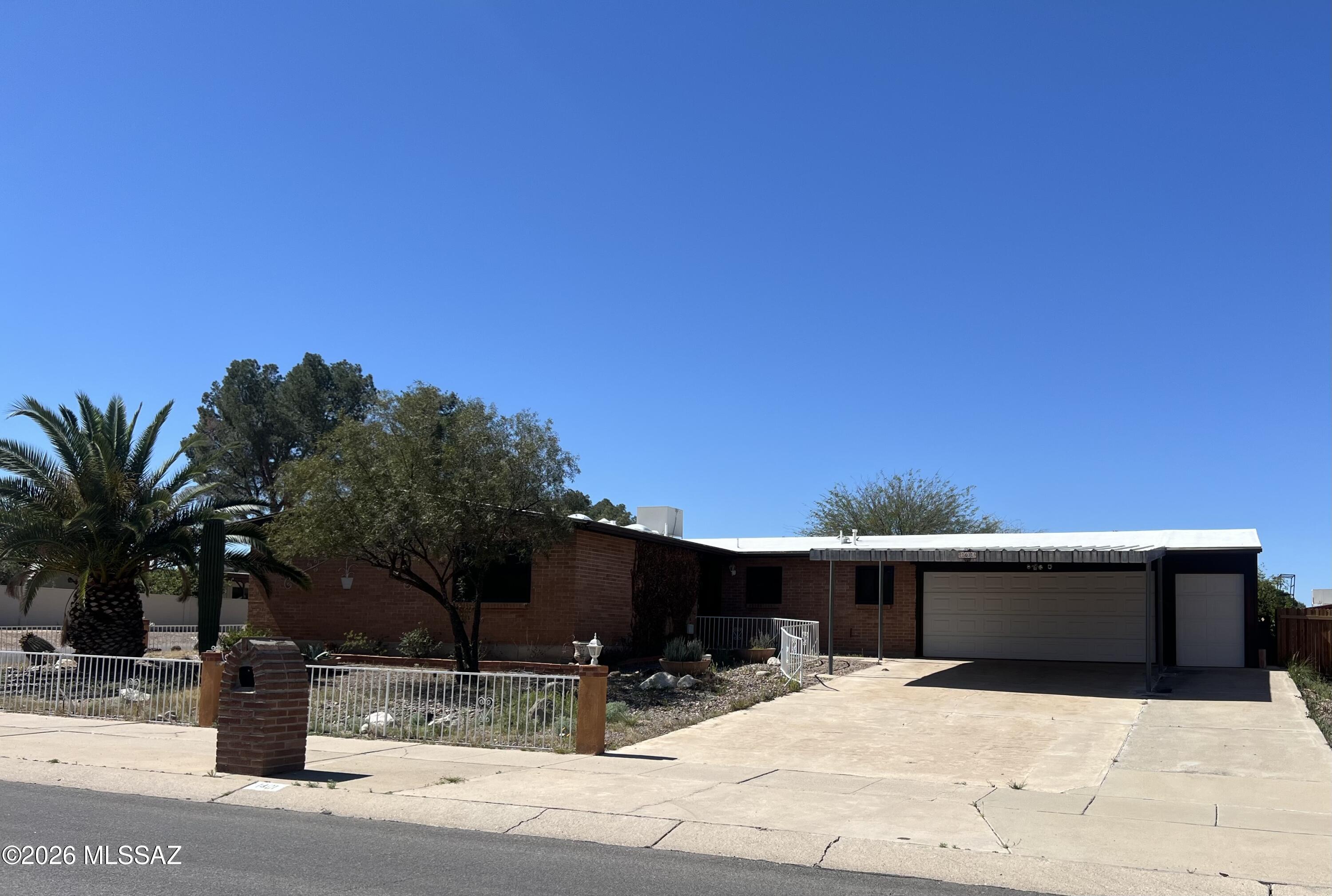 1401 N Grady Avenue — photo
