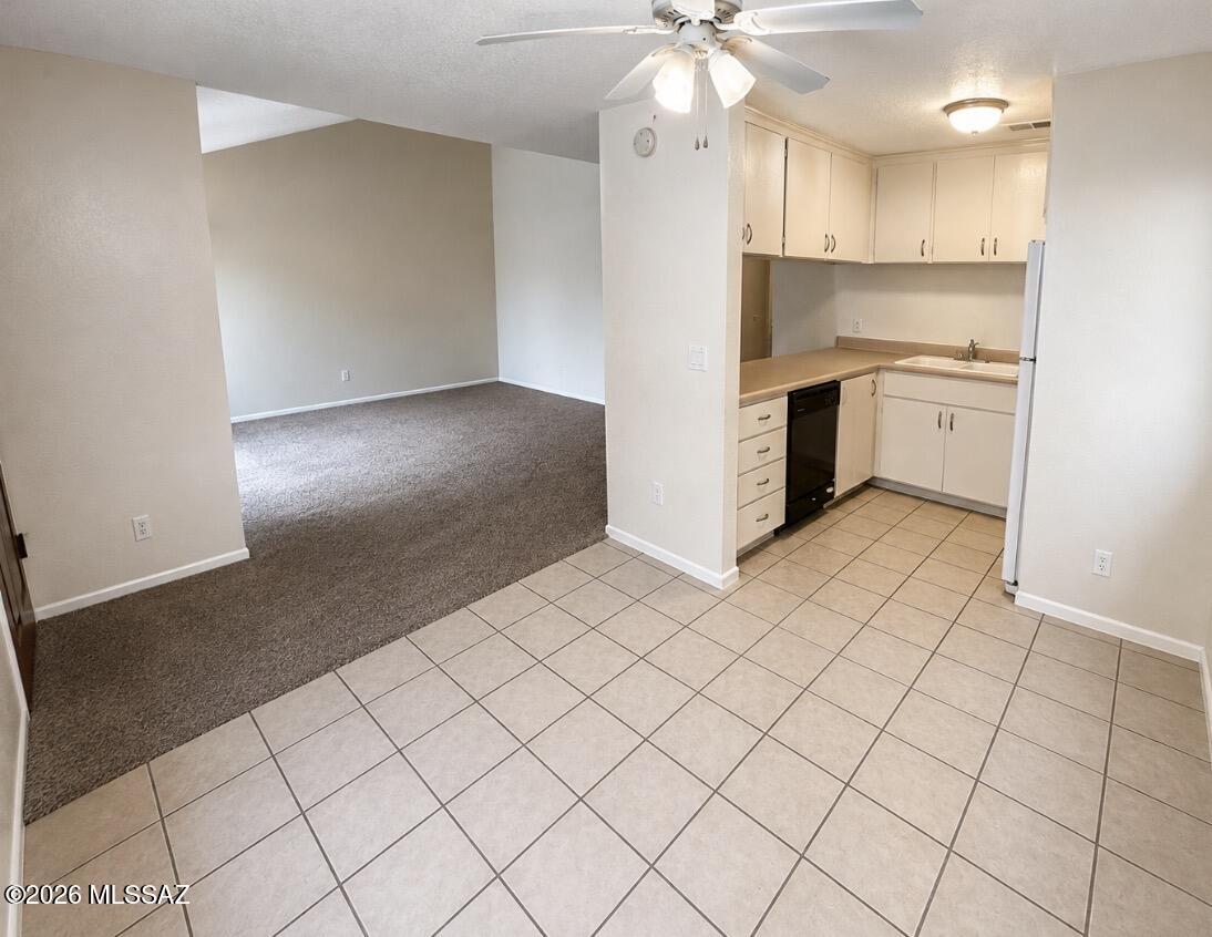 836 S Langley Avenue 203 — photo