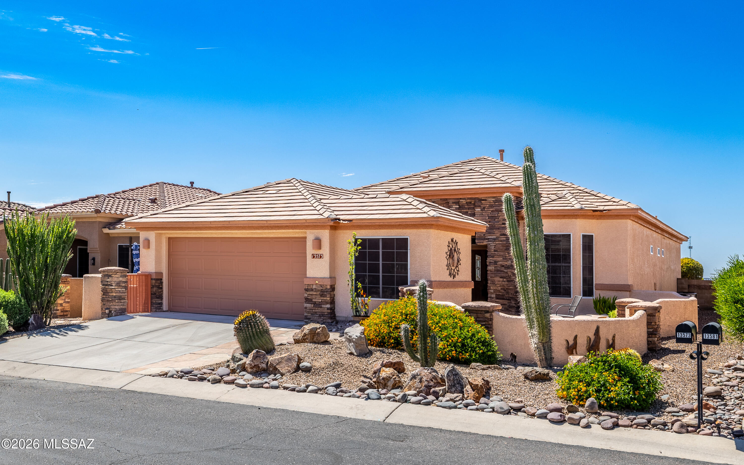 13573 N Buckhorn Cholla Drive — photo