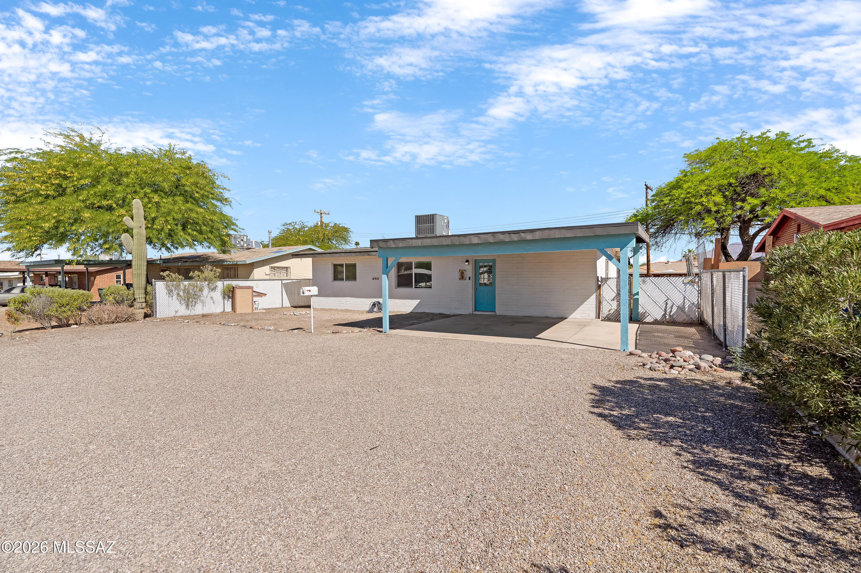 843 E Alturas Street — photo