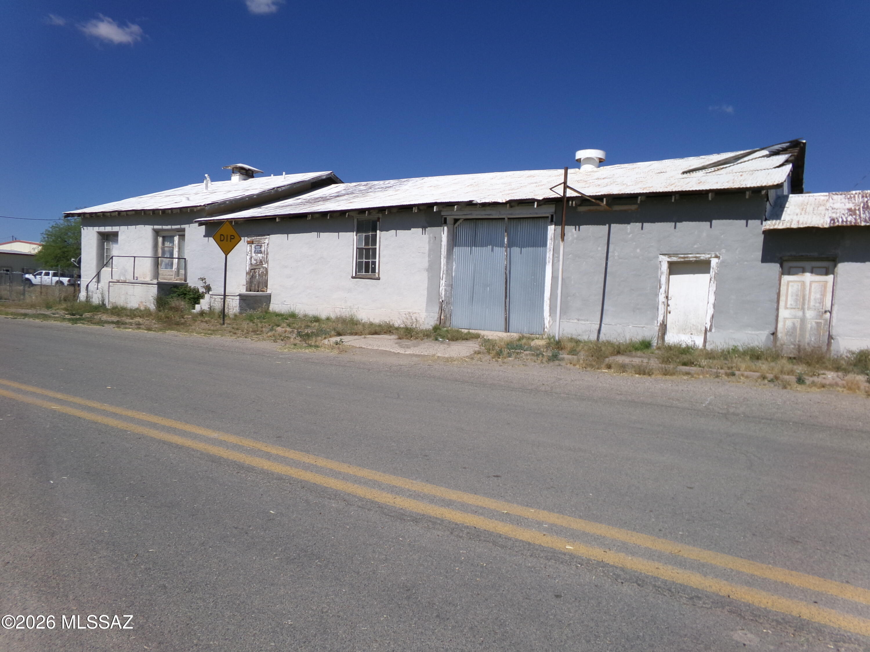 312 N Railroad Avenue — photo