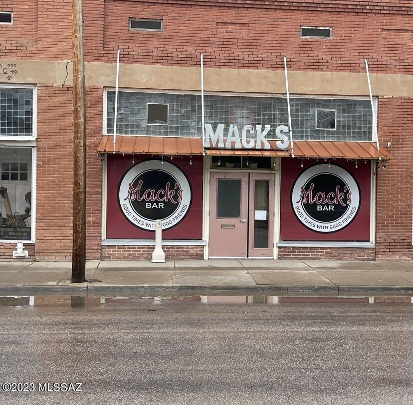 116 E Maley Street — photo
