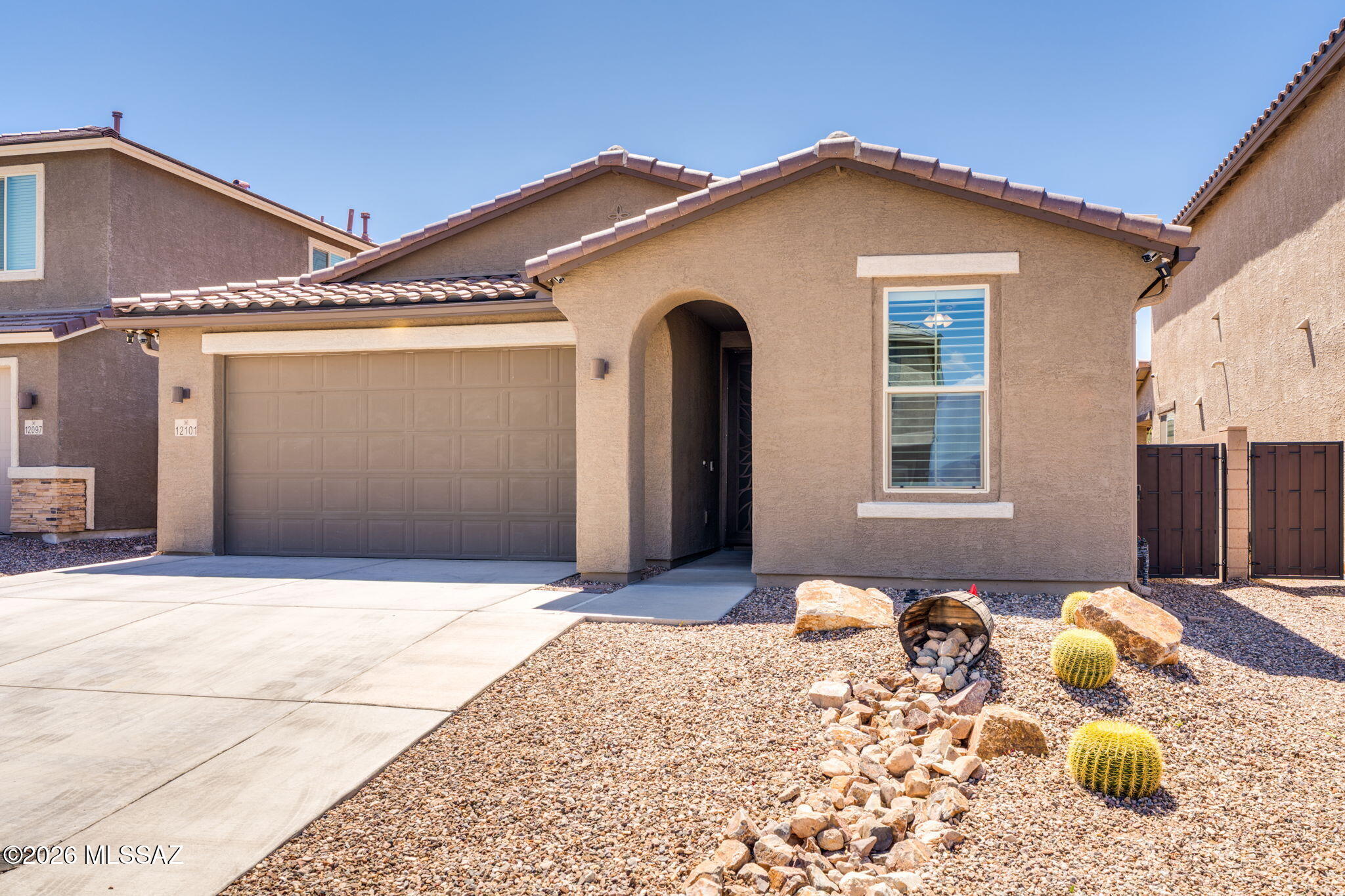 12101 E Ryscott Circle — photo