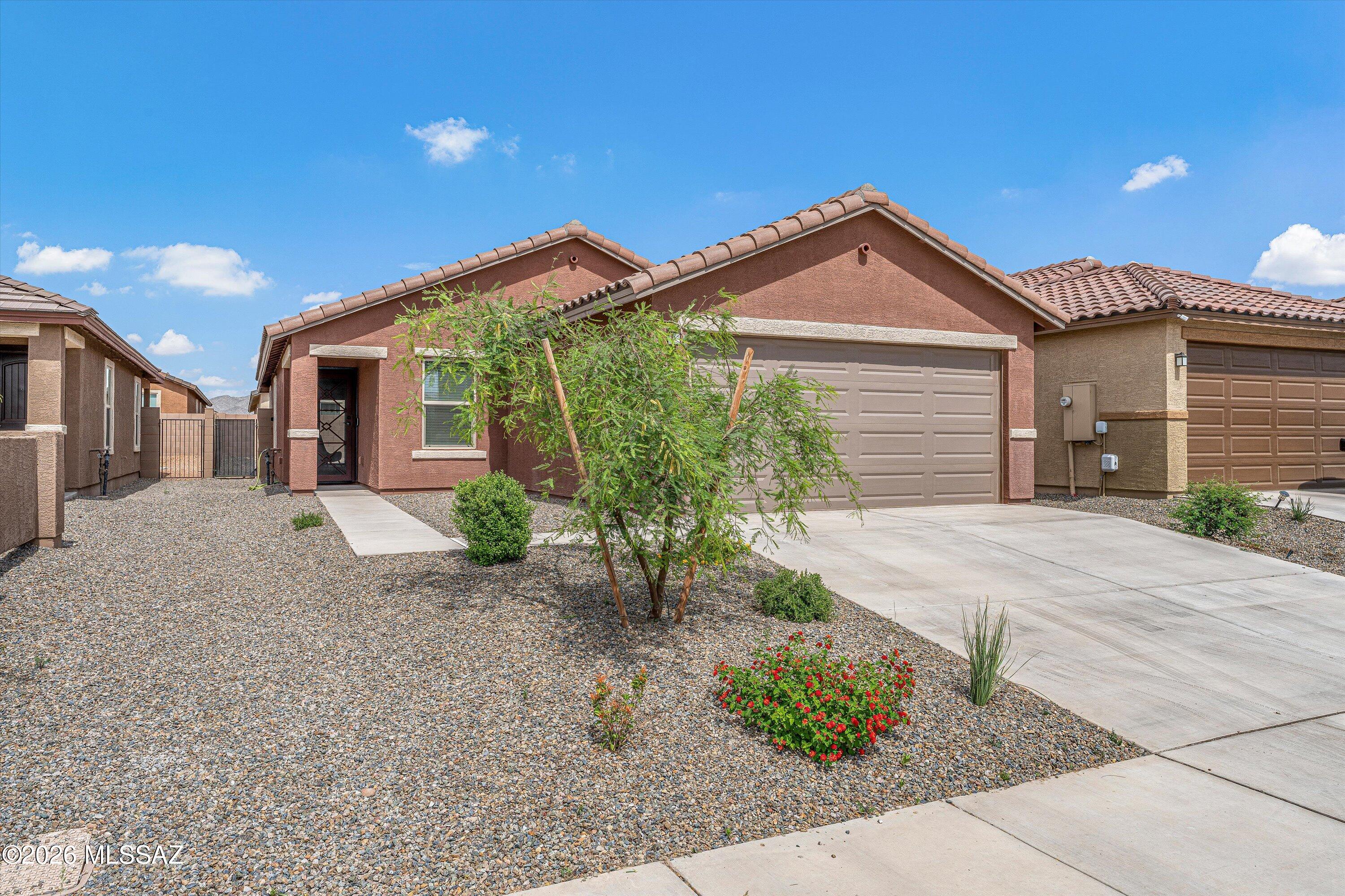 10512 W Harrigan Drive — photo