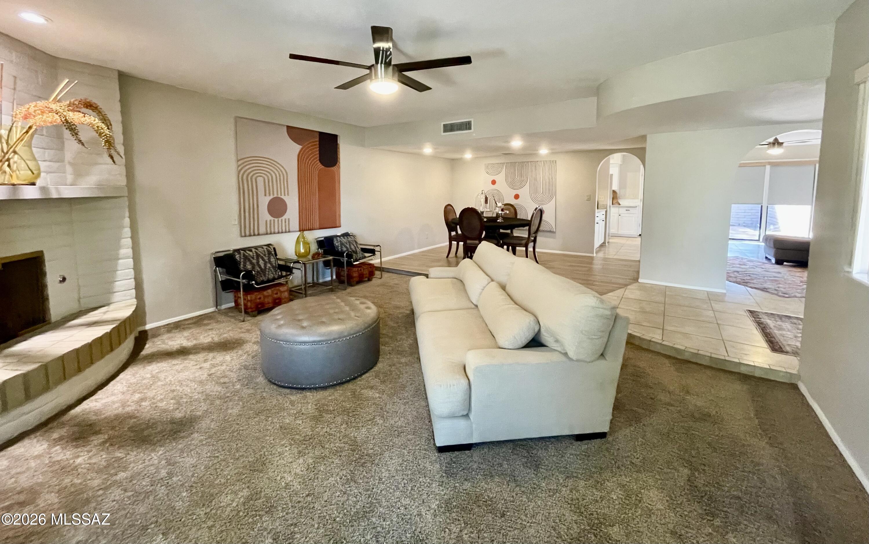 2434 N Shade Tree Circle — photo